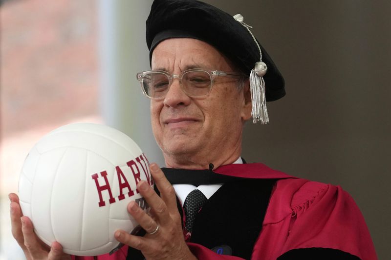 Tom Hanks at Harvard1-1685082497033