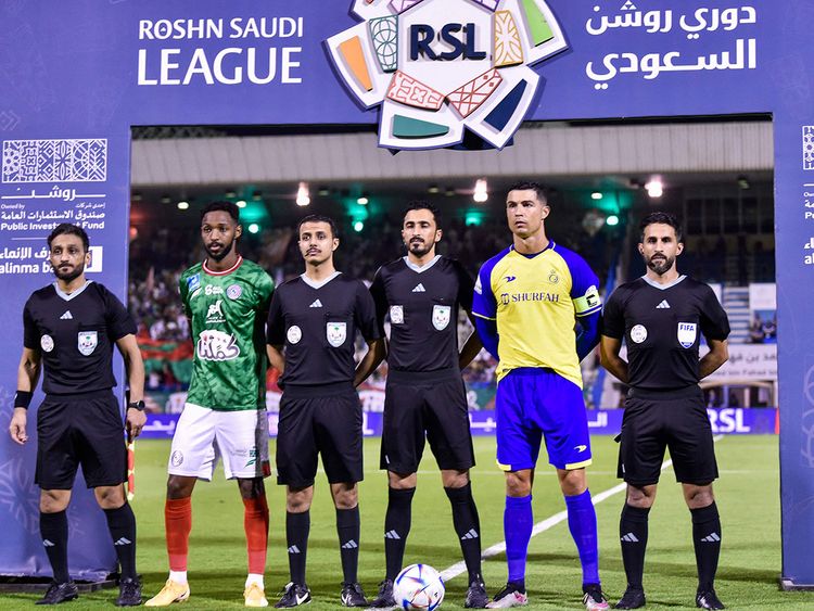 Махрез Аль Ахли. Saudi Pro League standings. Roshn Saudi Pro League background.