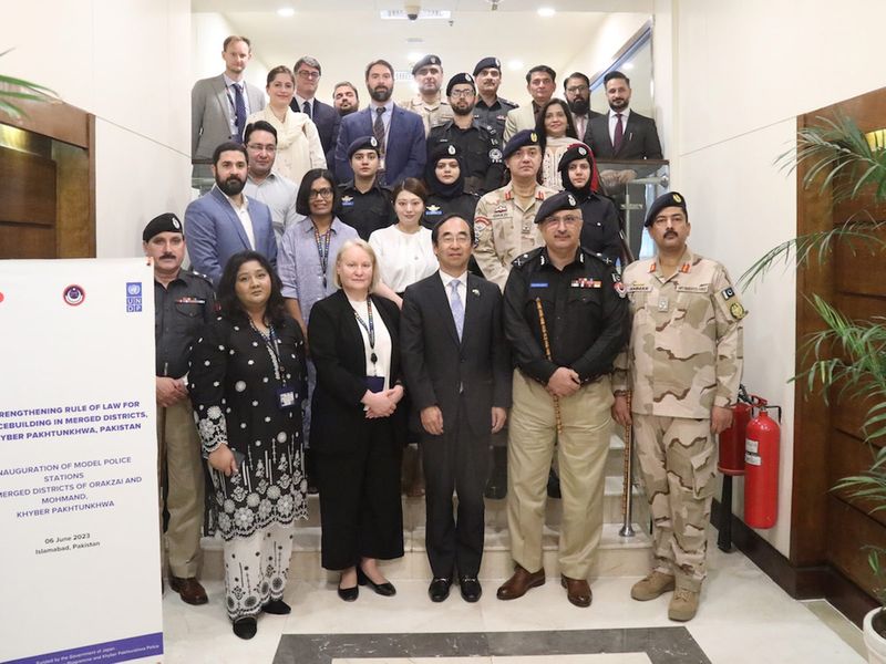 A-group-photo-of-the-representatives-from-KP-Police,-UNDP-Pakistan,-and-the-Government-of-Japan-1686148249285