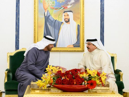 mohamed bin zayed with bahrain king in abu dhabi