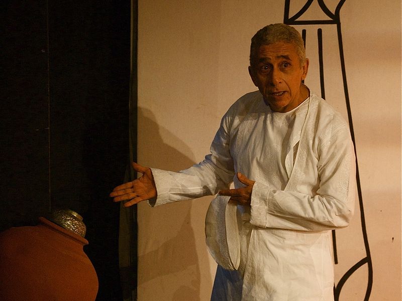 Naseeruddin Shah in his Urdu theatrical production 'Ismat Apa Ke Naam'