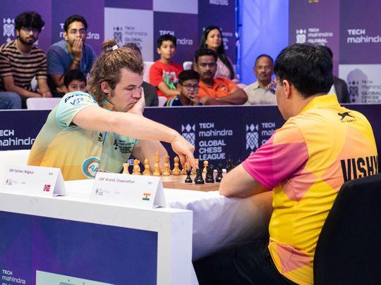 Carlsen Anand