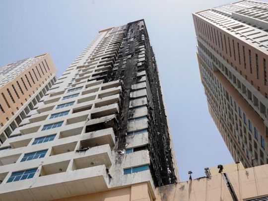 Incendio de la Torre Ajman en Emiratos Árabes Unidos: 256 residentes desplazados y 64 apartamentos dañados