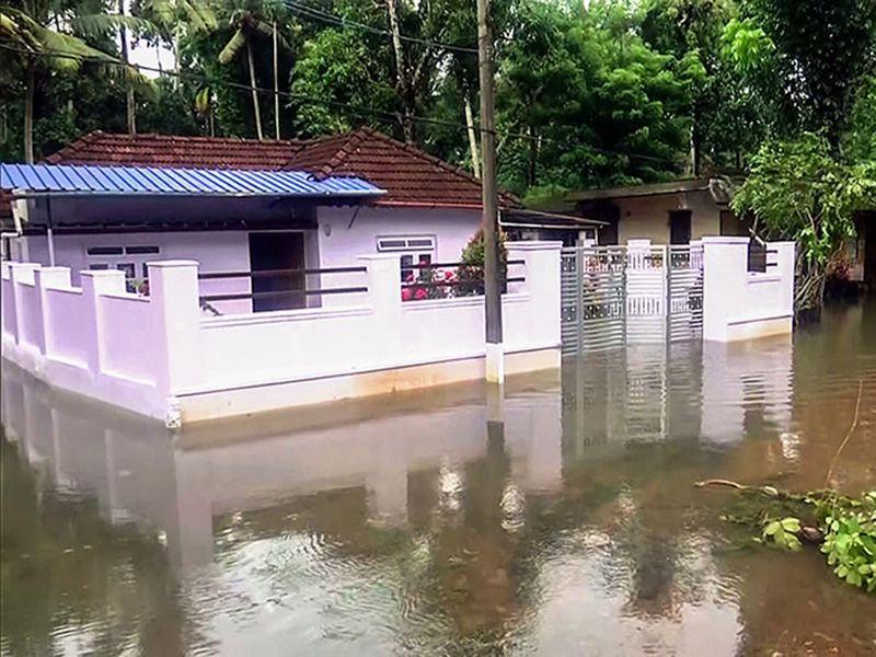 In pictures: Heavy rains in New Delhi and Kerala led to waterlogged ...