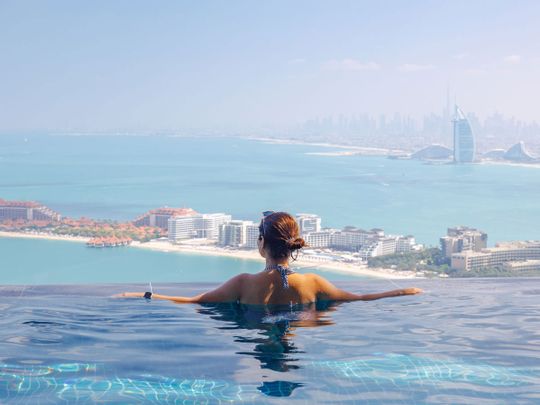 THINGS TO DO DUBAI INFINITY POOL