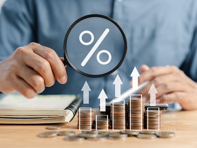 interest rate savings investment inflation