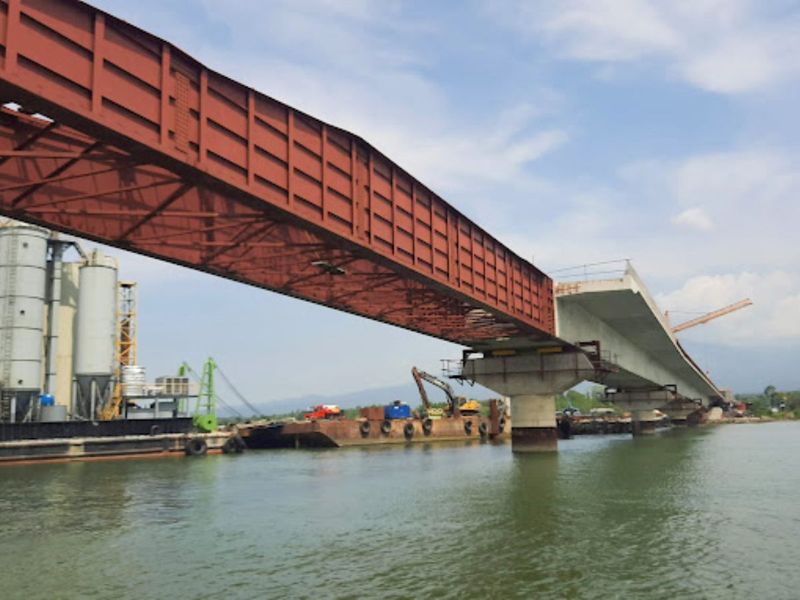 Philippine bridges under construction