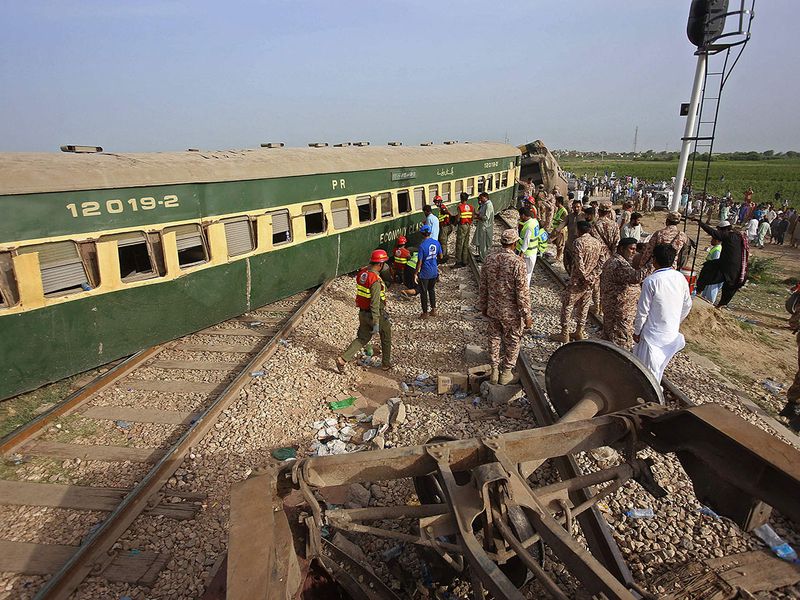 20230806 pakistan train