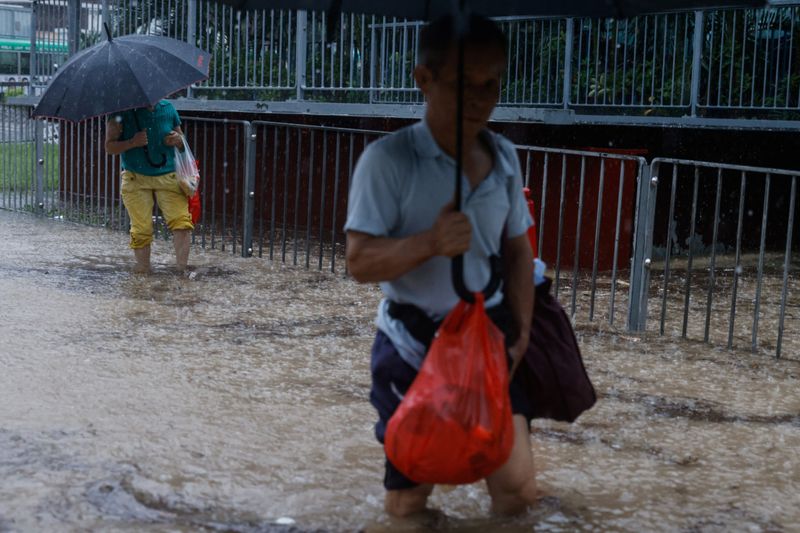 Copy of 2023-09-08T020754Z_1492188221_RC2143ANF6OL_RTRMADP_3_ASIA-WEATHER-HONGKONG-FLOOD-1694317358285