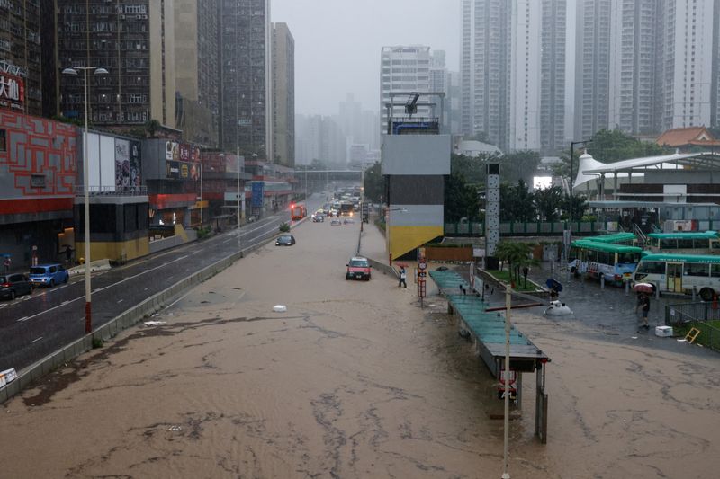 Copy of 2023-09-08T021140Z_1314014840_RC2143ABLX08_RTRMADP_3_ASIA-WEATHER-HONGKONG-FLOOD-1694317354314