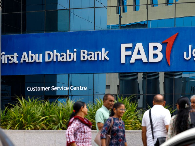 STOCK First Abu Dhabi Bank / FAB