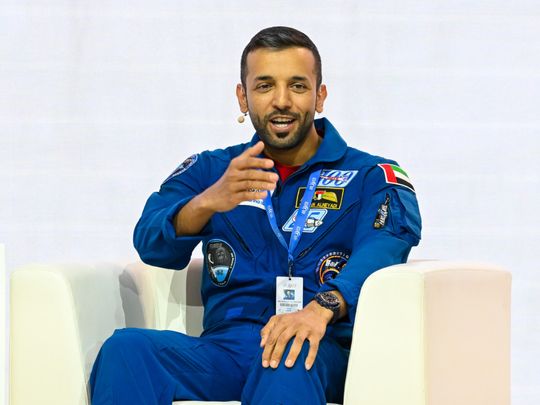 المنتدى الإعلامي العربي: رائد الفضاء الإماراتي سلطان النيادي يكشف عن أفضل ما لديه في الفضاء