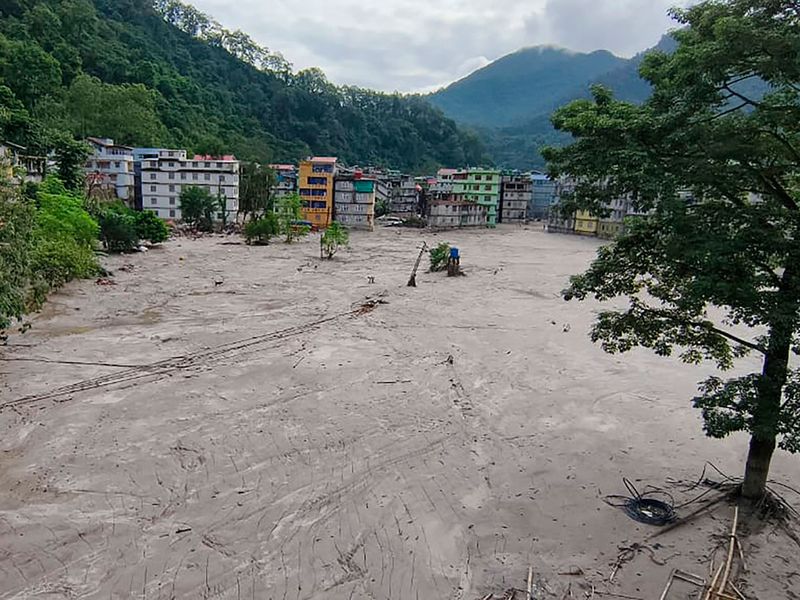 India_Sikkim_Floods_80728--ec6c5