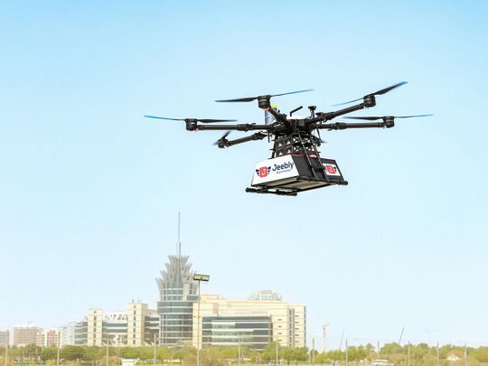 delivery-by-drone-test-in-dubai-silicon-oasis-1696766789572