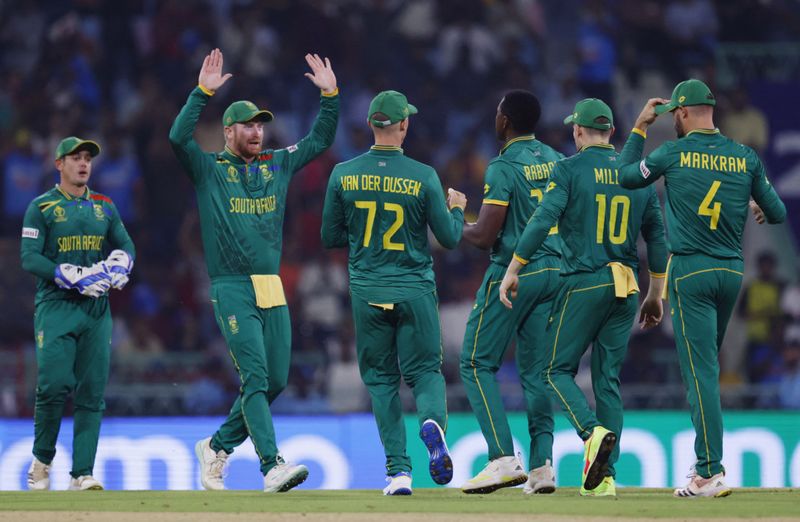 Copy of 2023-10-12T141151Z_2073989936_UP1EJAC13FO4H_RTRMADP_3_CRICKET-WORLDCUP-AUS-ZAF-1697122345910