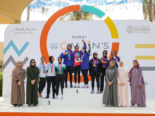 ترايثلون دبي 2023 يمكّن المرأة من خلال الرياضة