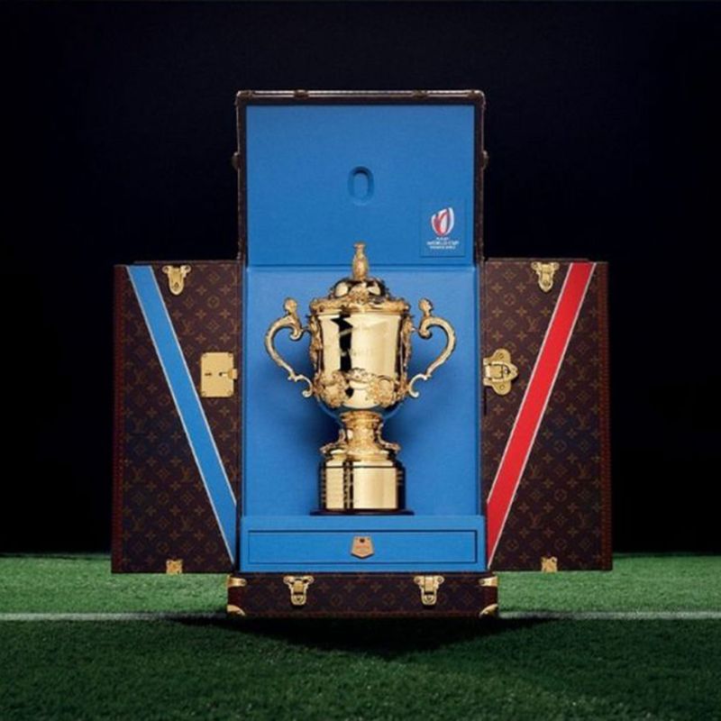 Louis Vuitton Trophy Trunks, English Version - Art of Living