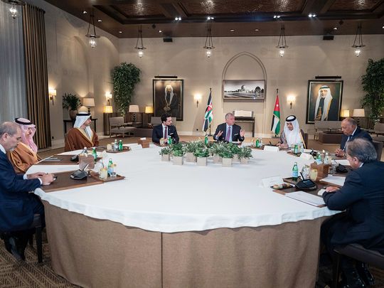العاهل الأردني الملك عبد الله بن سعيد يستقبل الوزراء المشاركين في الاجتماع التنسيقي العربي