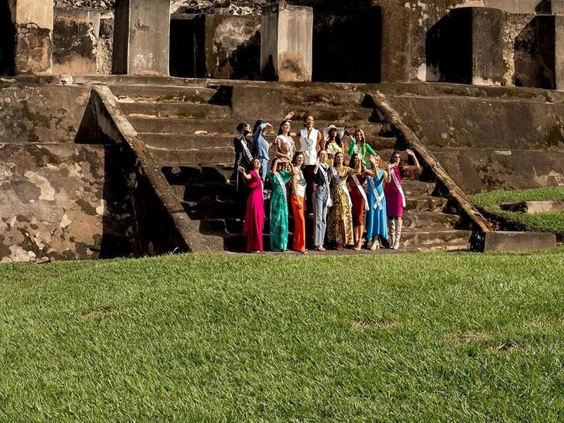 Ms Universe : A Beautiful day at Tazumal for the Delegates 