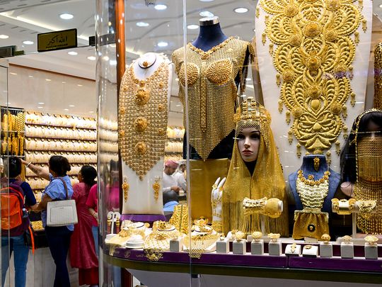 Stock-UAE-Gold