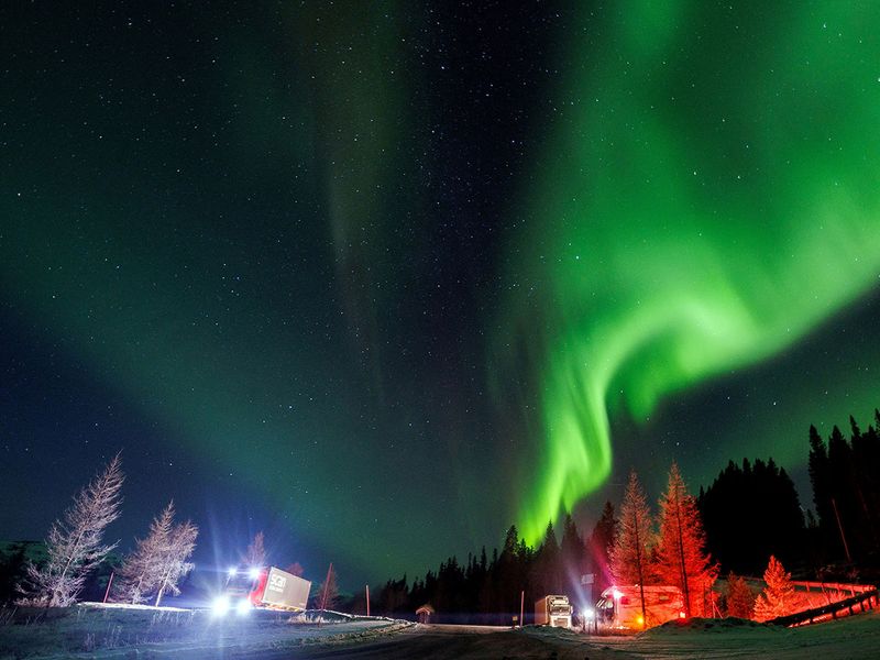 2023-11-16T082638Z_869614327_RC2UD4ALJDDR_RTRMADP_3_NORTHERNLIGHTS-NORWAY-(Read-Only)