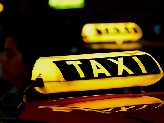 STOCK Dubai Taxi / Taxis