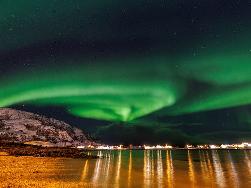 2023-11-19T230956Z_1331867326_RC2JG4AT7E1K_RTRMADP_3_NORTHERNLIGHTS-NORWAY-(Read-Only)