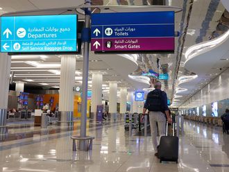 How to check flight status for UAE airports