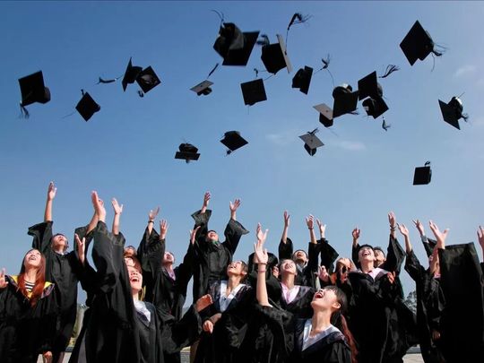 Universith students graduates college graduates