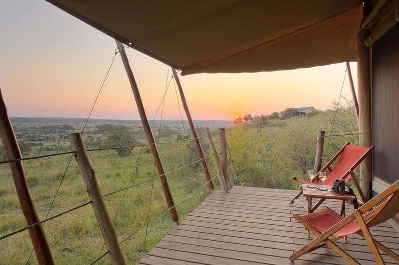 The Eagle View Tented Camp in the Mara Naboisho Conservancy is nestled in a truly spectacular place. The views here offer an immersive experience of this theatre of the wild.