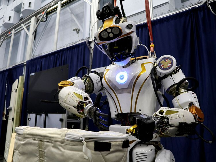 https://imagevars.gulfnews.com/2023/12/27/2023-12-27T103058Z_153421719_RC2TA4A2LTCB_RTRMADP_3_TECH-ROBOT-HUMANOID--Read-Only-_18cab1359ef_large.jpg