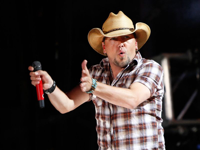 American country music singer Jason Aldean performs during the Country Music Association (CMA) Music Festival in Nashville, Tennessee June 7, 2012. 
