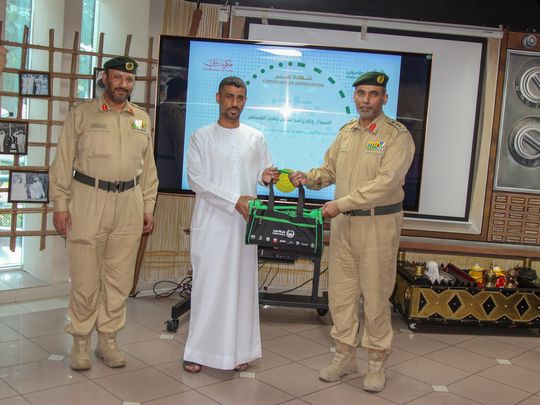 Dubai Police Honour Resident in Appreciation of Cooperation and Good Conduct-1704261626620