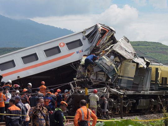 Photos: 4 Dead, 22 Injured In Indonesia Train Collision | News-photos ...