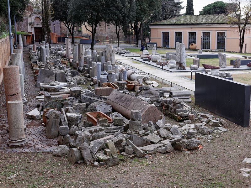 2024-01-11T132121Z_2065481823_RC2NF5AJX4NG_RTRMADP_3_ITALY-ARCHAEOLOGY-(Read-Only)