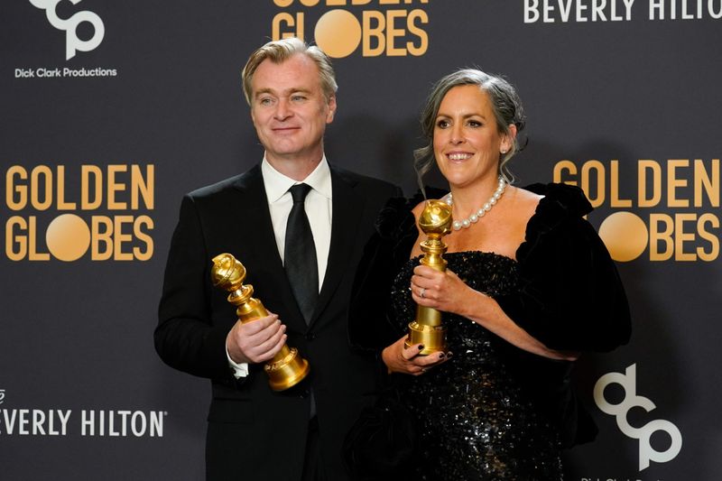 Christopher Nolan-Golden Globes-1-AP-1707044751748