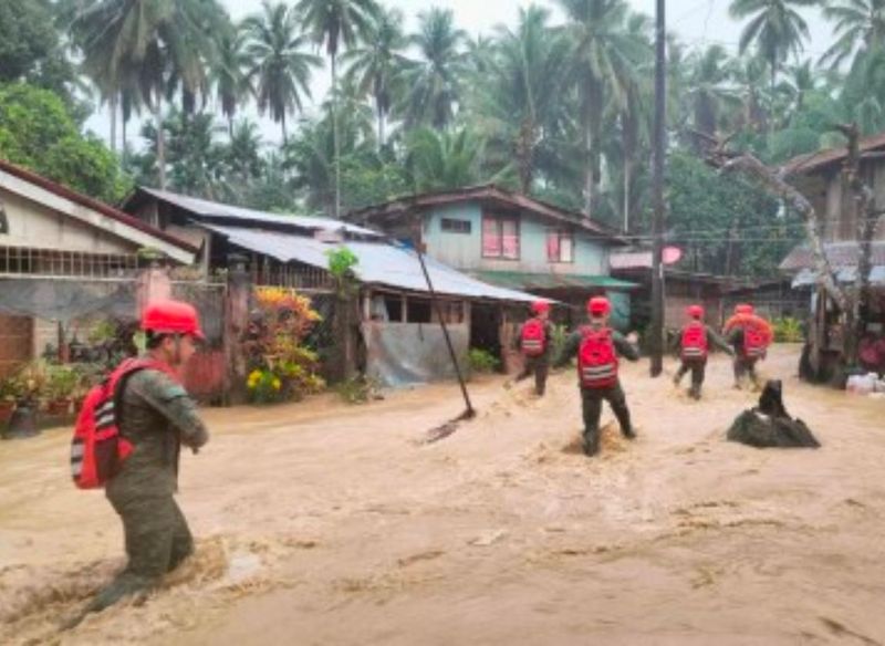 Phil Army troops flood search and rescue