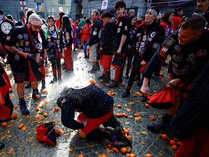 2024-02-11T153258Z_751830063_RC2C06AOVJ3H_RTRMADP_3_ITALY-CARNIVAL-ORANGES-(Read-Only)