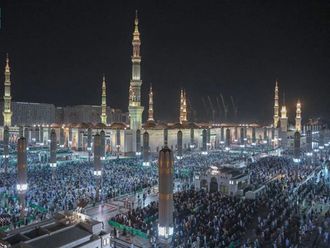 Prophet’s Mosque roof readied for 90,000 worshipers