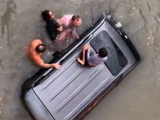 Meet Dubai banker who saved 3 lives from sinking car