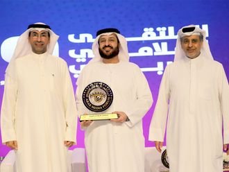Arab Media Forum honours WAM's Director General