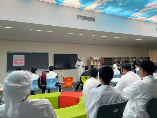 Dubai_Police_Organises_Lecture_on_Your_Commitment_is_Happiness_at_Al_Maarif_Boys_School_for_Secondary_Education_(1)-1715180371752