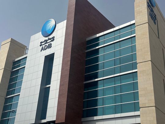 STOCK Abu Dhabi Islamic Bank (ADIB) 