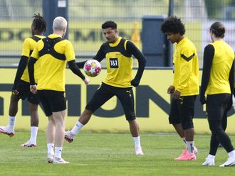 Dortmund bank on solid defence, quick transitions