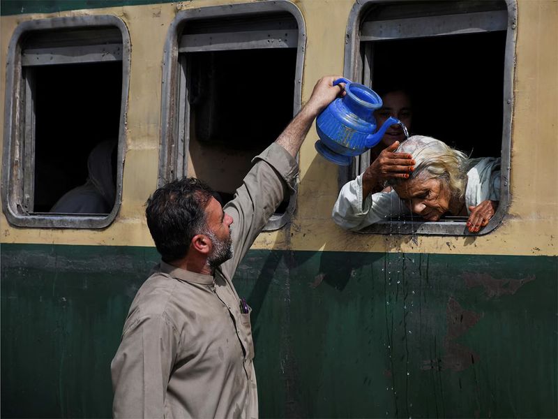 Heatwave scorches Pakistan