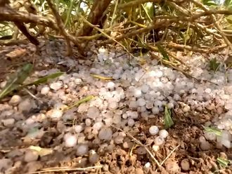 Video: Hail in Mleiha, rain in Fujairah, Al Ain
