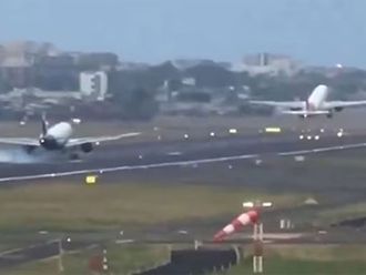 See: IndiGo touchdown-Air India take-off on same runway