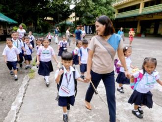 Philippine public school teacher | Filipino teachers