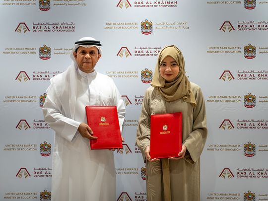Dr Rabaa Al Sumaiti (Right) and Dr Abdulrahman Al Naqbi