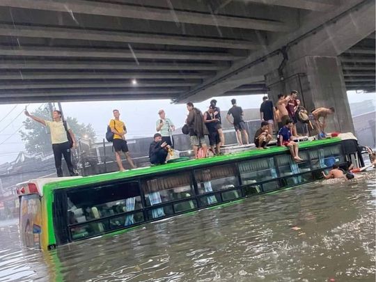 Manila Flooded bus